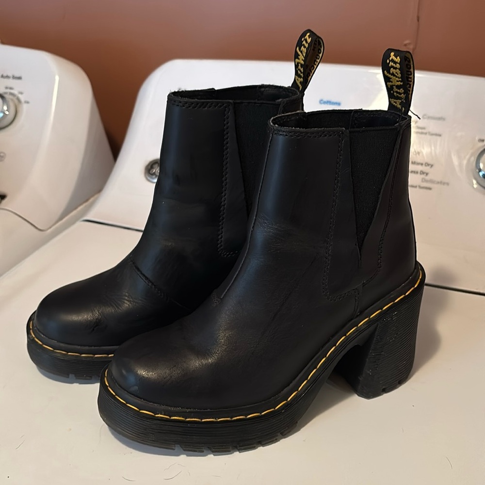 Dr.Martens heeled boot